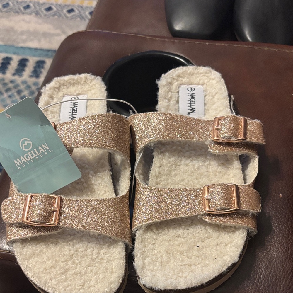 Kids Magellan Outdoors Rose Gold Glitter Shearling Slide Sandals with Buckles NW